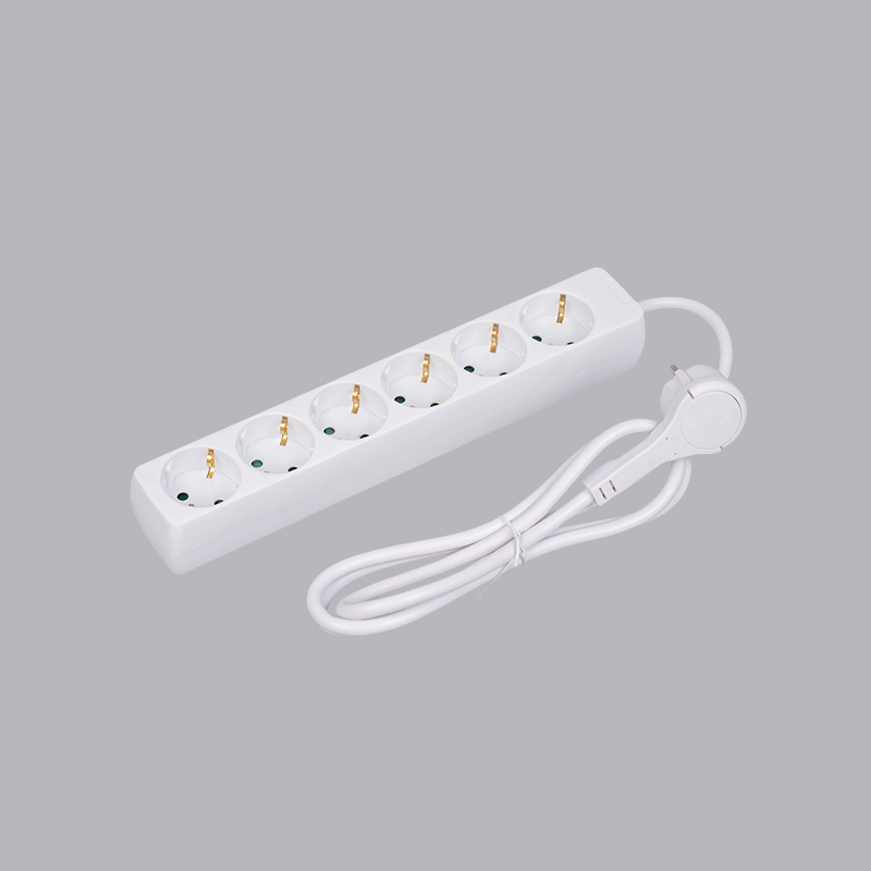 LOB-06L Saksalainen suorakaiteen muotoinen 6-suuntainen jatkojohto vetorenkaalla Multi-Socket