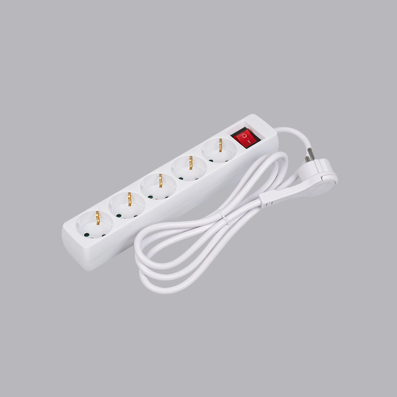 LOB-05KL Saksalainen suorakaiteen muotoinen 5-suuntainen jatkojohto vetorenkaalla ja kytkimellä Multi-Socket