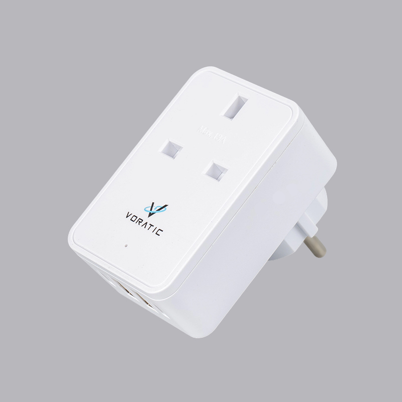 VT-924-DE UK-Saksaan, 1 pistorasia, 2 USB-porttia, 2 C-tyypin porttia