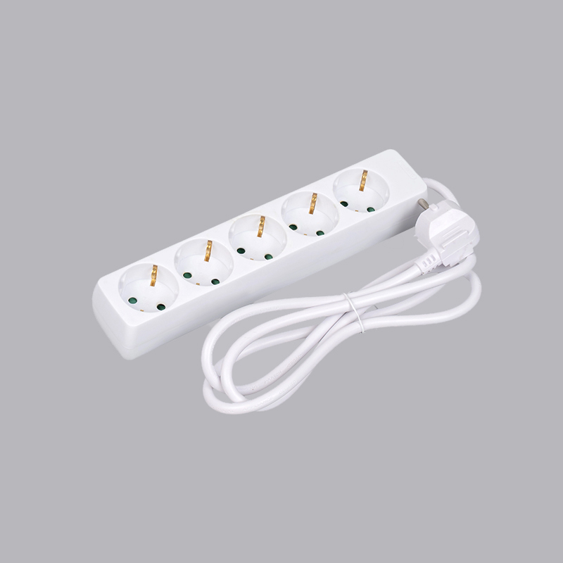 LOB-05 Saksan tyyppinen suorakaiteen muotoinen 5-suuntainen jatkojohto Multi-Socket