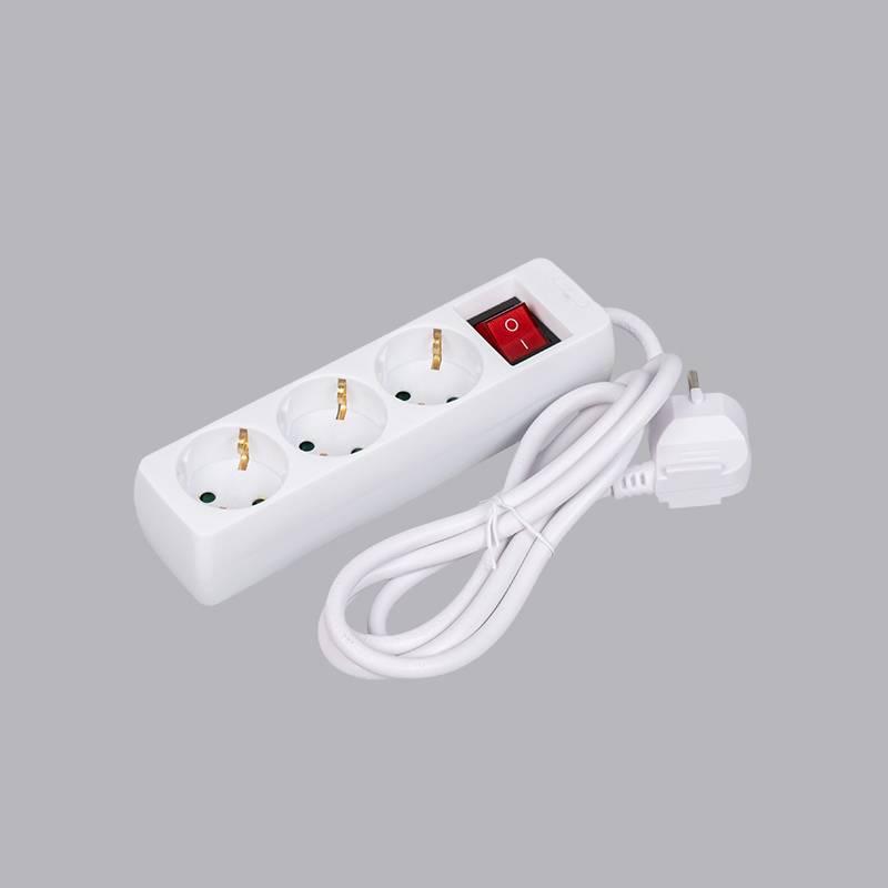 LOB-03K Saksan tyyppinen suorakaiteen muotoinen 3-tie jatkojohto kytkimellä Multi-Socket