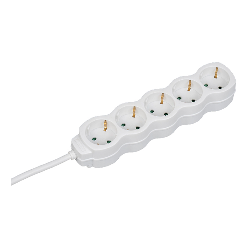 Mikä on European Power Stripin nimellisjännite ja -virta?